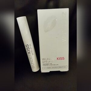 WunderKiss Satin Lip Oil Full Size 4ml New In Box